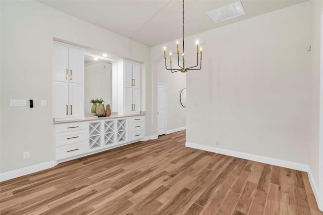 Building Photo - 1928 Crested Ridge Rd