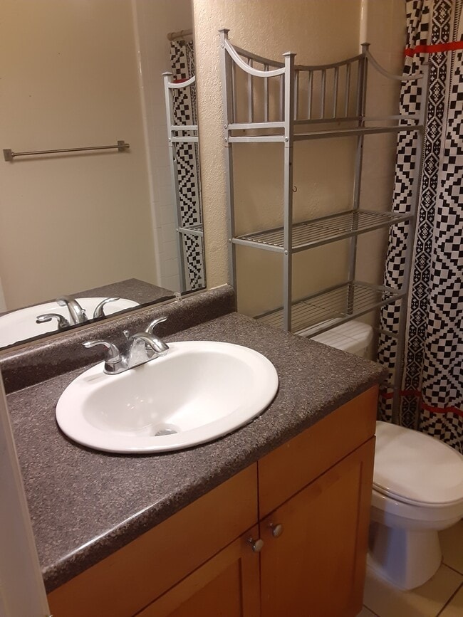 Building Photo - 101 Lewfield Cir