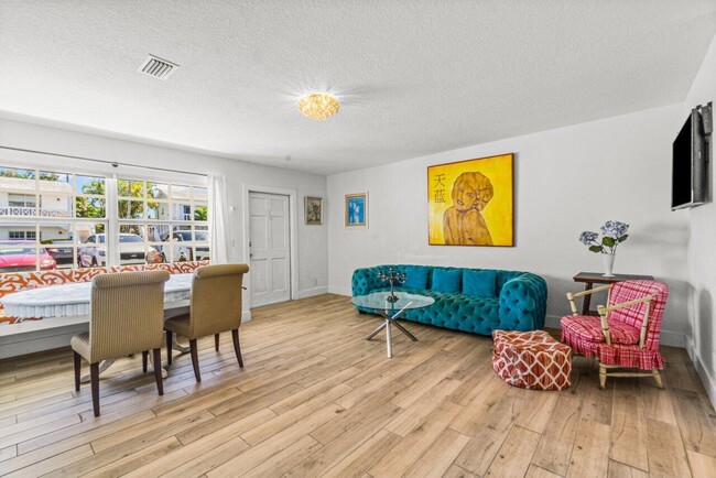 Building Photo - 5505 N Ocean Blvd