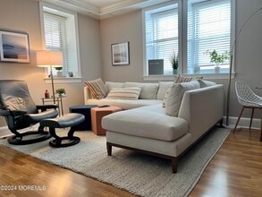 Building Photo - 700 Ocean Ave N