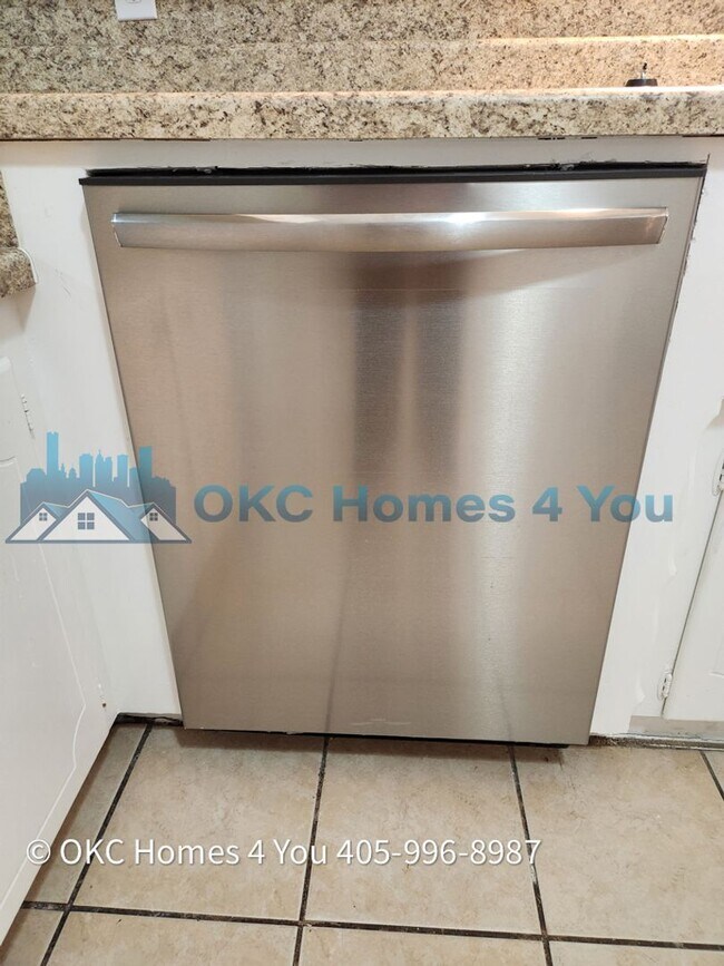 Building Photo - Nice 2 bed, 2 bath in SW OKC!