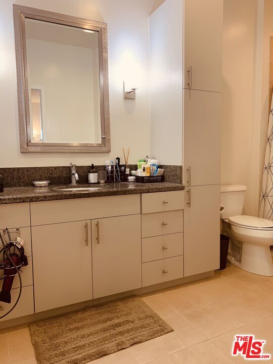 Building Photo - 3810 Wilshire Blvd