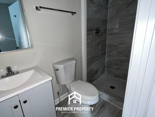 Building Photo - 5246 Millbranch Rd