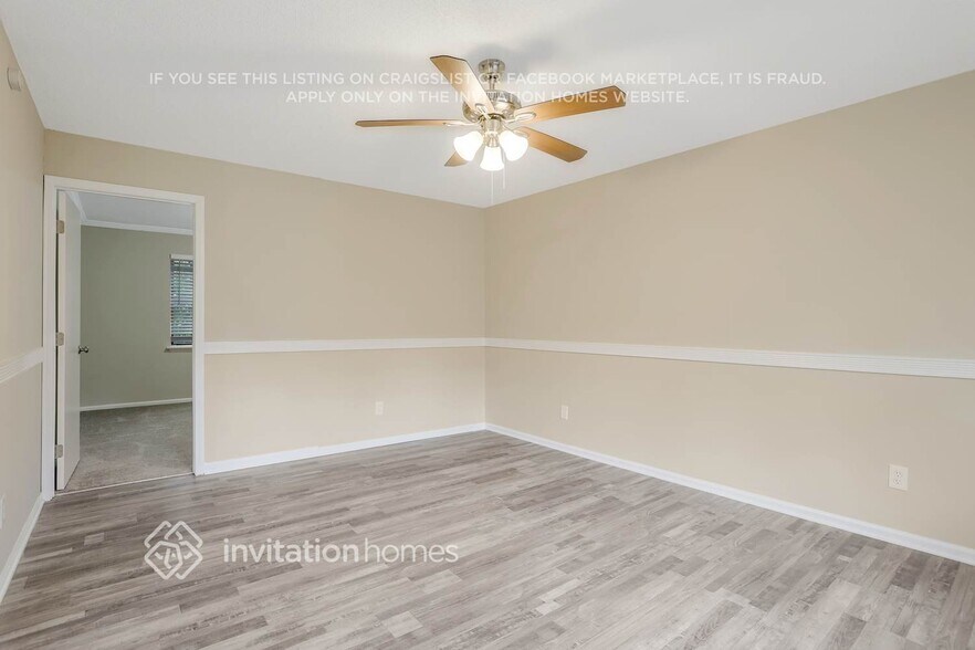 Building Photo - 1006 Chapman Cir