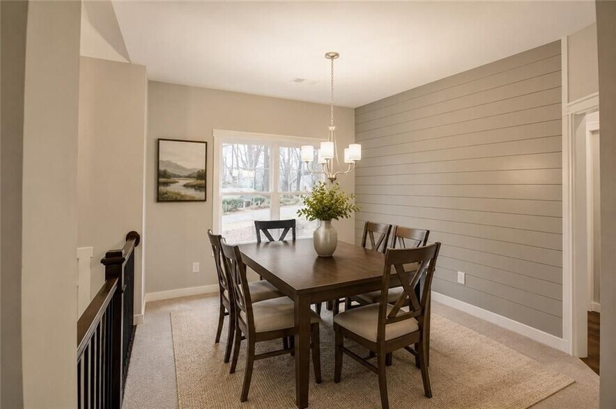 Building Photo - 3709 Centerview Dr