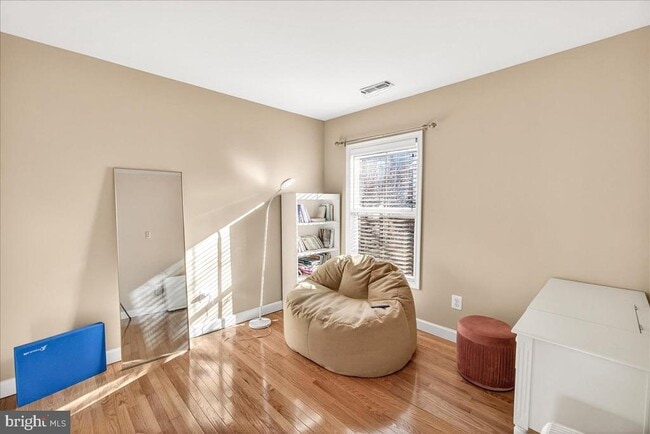 Building Photo - 10229 Rutland Round Rd