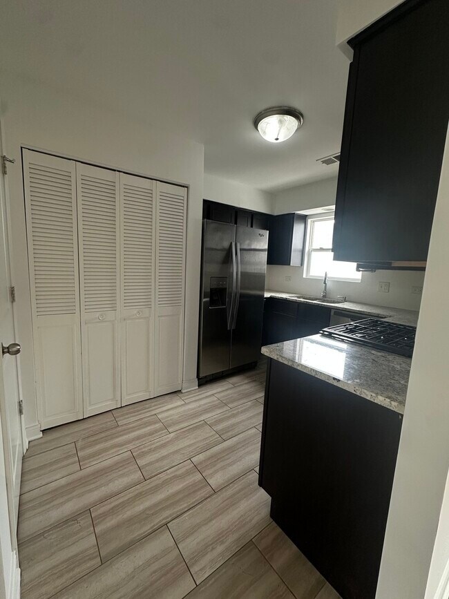 Building Photo - 17437 Teton Ct