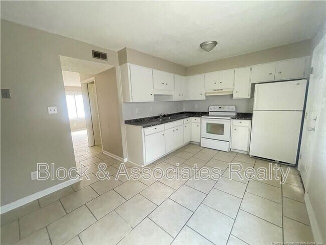 Building Photo - 4959 Galveston Dr