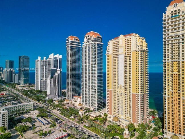 Building Photo - 17875 Collins Ave