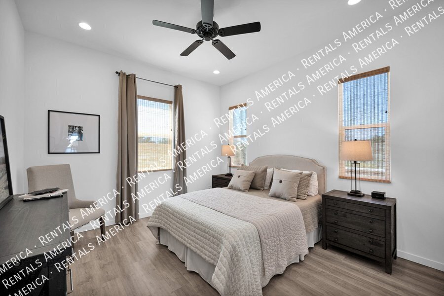 Building Photo - 22700 E Arroyo Verde Dr