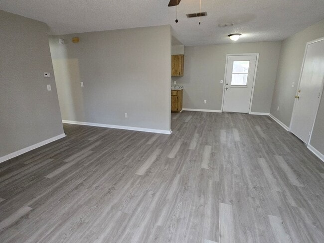 Building Photo - 3/1.5 - Keystone Heights