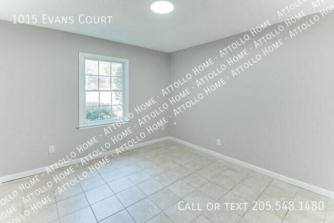Building Photo - 1015 Evans Ct