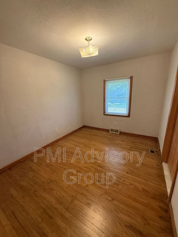 Building Photo - 2347 SE Pennsylvania Ave