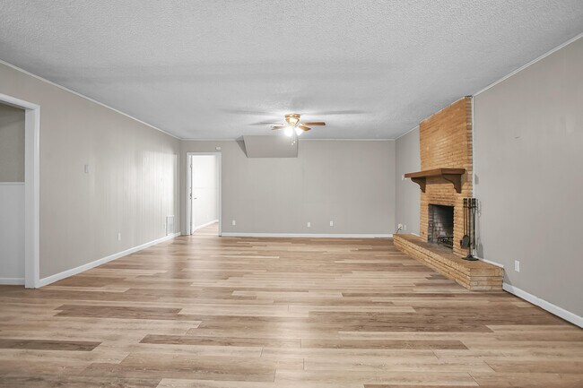 Building Photo - 4309 42nd St