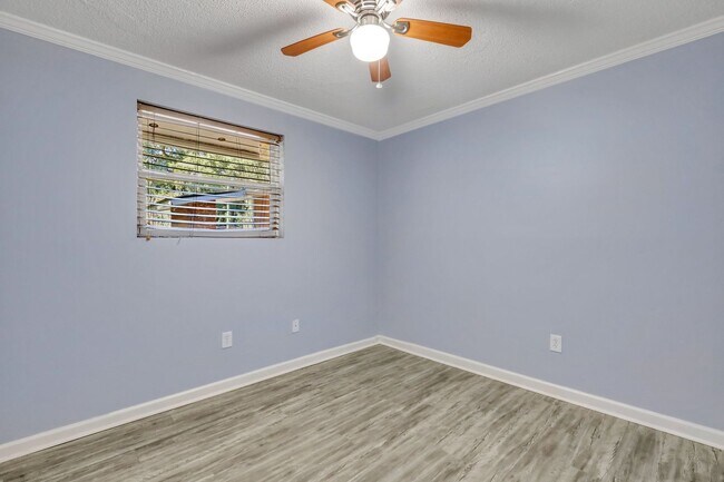 Building Photo - Ranch Home off of Skidaway Rd.