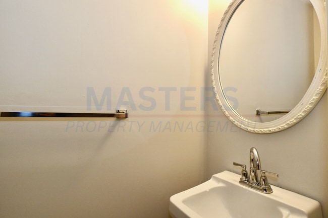 Building Photo - Spacious 2 Bed, 2 Bath Condo in West Toledo