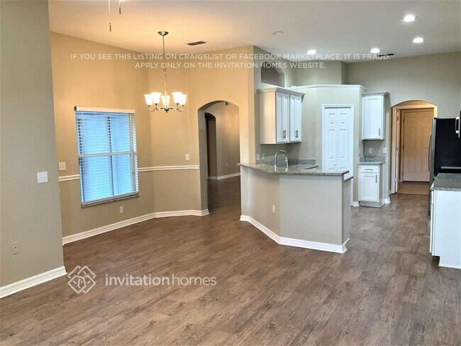 Building Photo - 315 Sabal Springs Ct