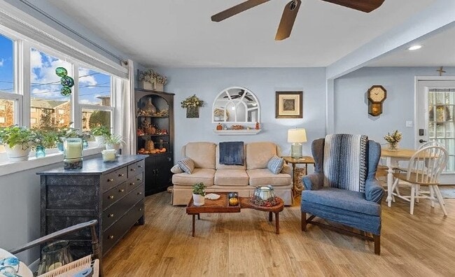 Building Photo - 141 Commonwealth Ave