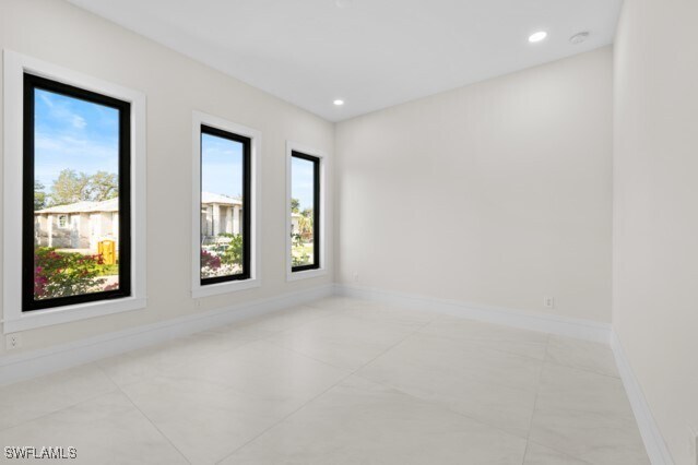 Building Photo - 1045 Morningside Dr