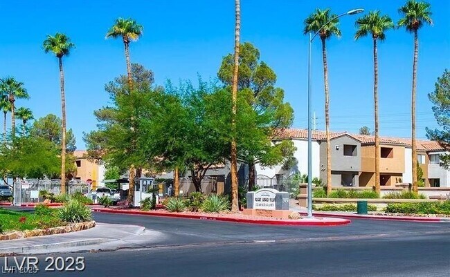 Primary Photo - 3151 N Soaring Gulls Dr