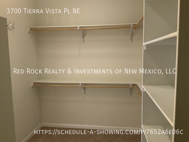 Building Photo - 3700 Tierra Vista Pl NE