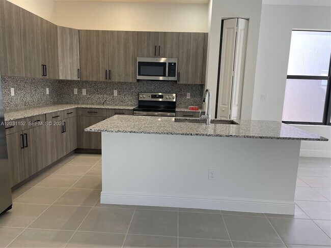 Building Photo - 16475 Sea Turtle Pl
