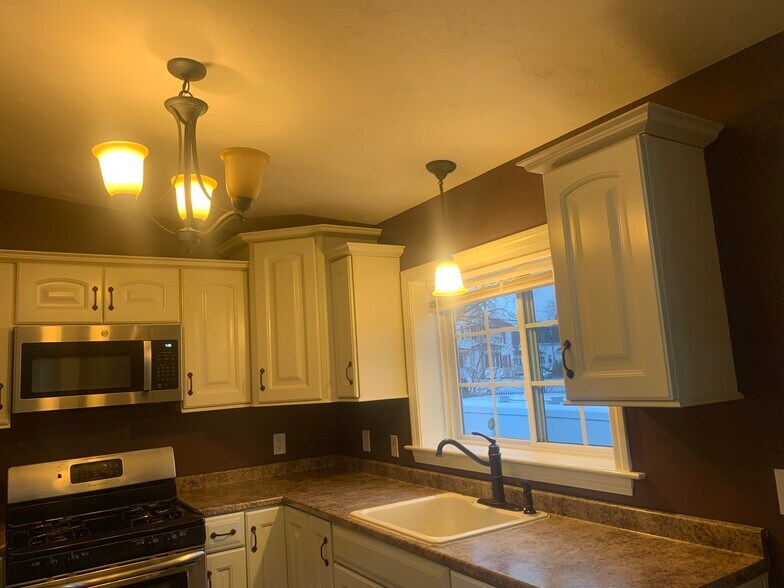 Building Photo - 396 Washington St