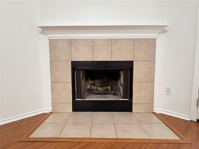 Building Photo - 9403 Brandts Wood St