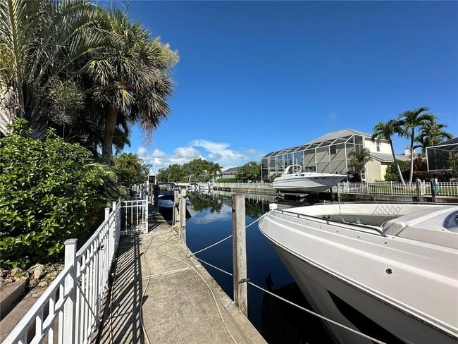 Building Photo - 4727 Spinnaker Dr