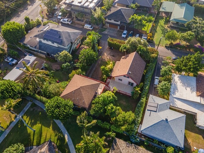 Building Photo - 68-046 Laau Paina Pl