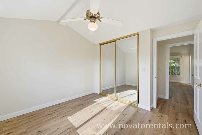 Building Photo - 40 Martinez Ct