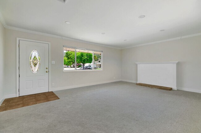 Building Photo - Move-In Ready Cambrian Gem – New Appliance...