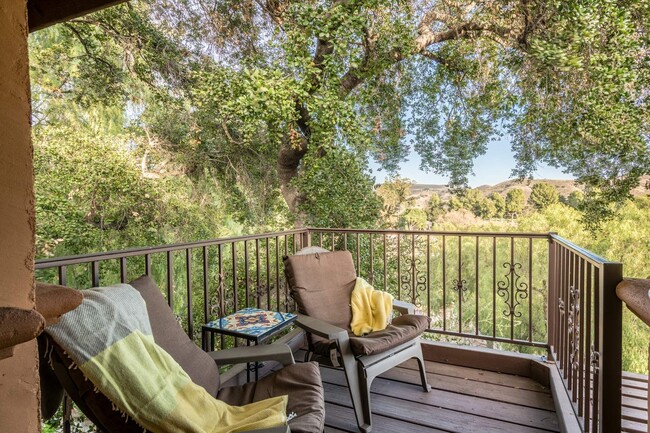 Building Photo - 5734 Fairview Pl