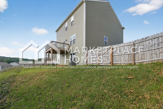 Building Photo - 1675 Pebblestone Ct