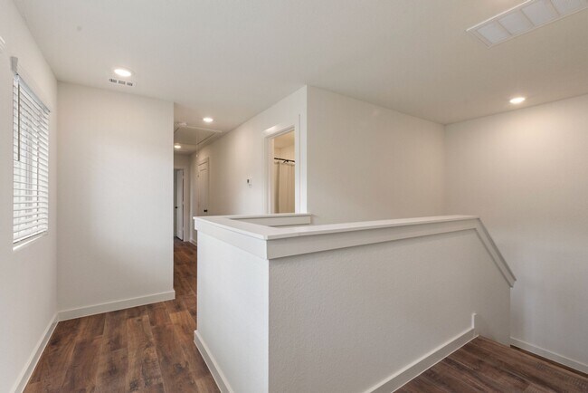 Building Photo - Elevated Living in Sundera at River Ranch | 4 Weeks Free