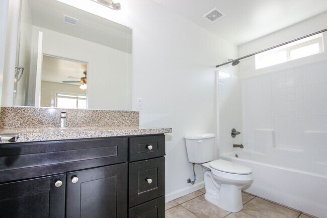 Building Photo - Three Bedroom Duplex