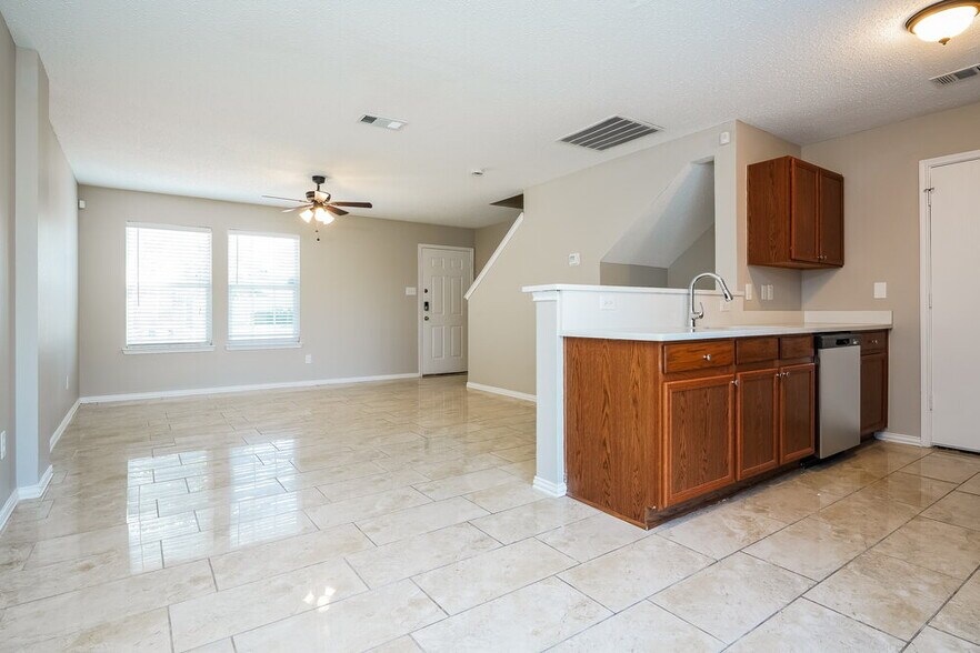 Building Photo - 7049 Wax Berry Dr