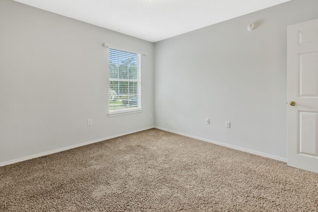 Building Photo - 1828 Sod Dr