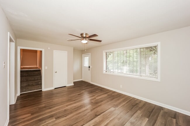 Building Photo - 1983 Monaco Dr