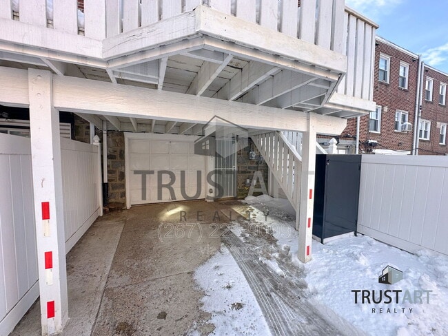 Building Photo - 217 Stevens St