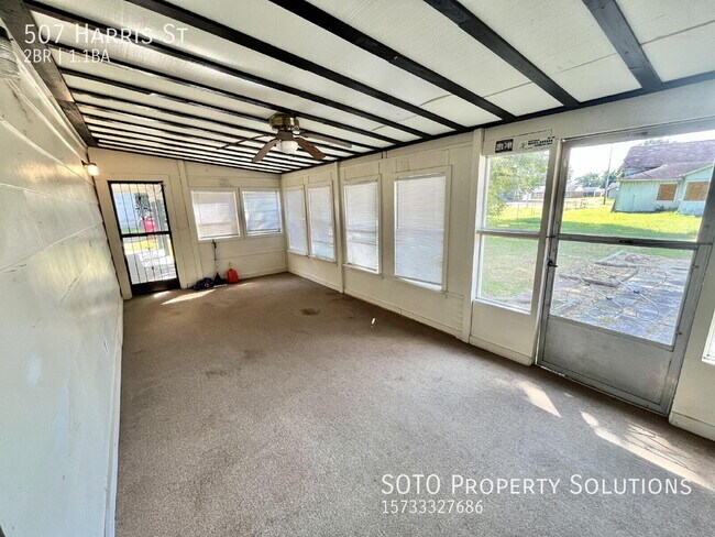 Building Photo - 507 Harris St