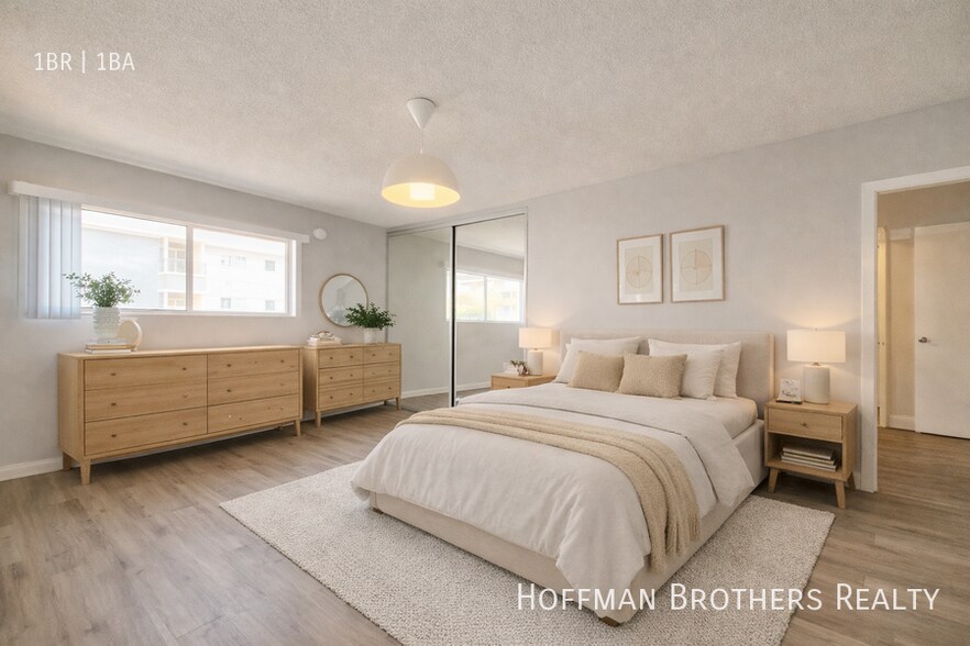 Building Photo - 10537 Rose Ave