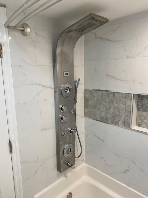 Building Photo - 1212 Vista Oaks Cir NE