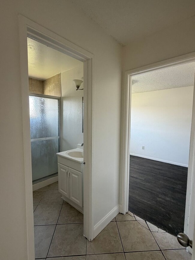Building Photo - 7782 Mandrell Dr