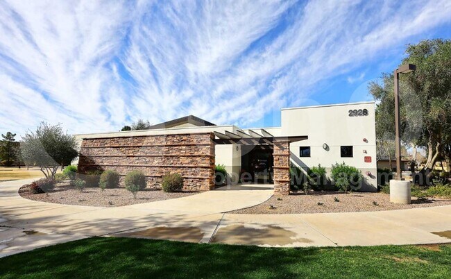 Building Photo - 2499 S Marble St