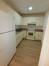 Building Photo - 5755 W 20th Ave