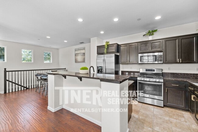 Building Photo - 506 Monet Ln