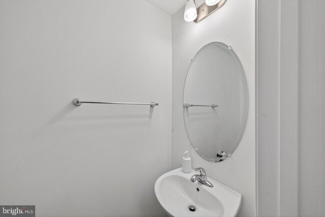 Building Photo - 338 Nocking Point Blvd