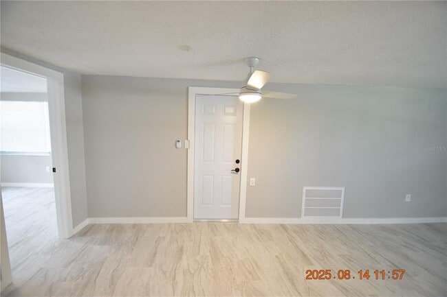Building Photo - 8522 Longboat Ln