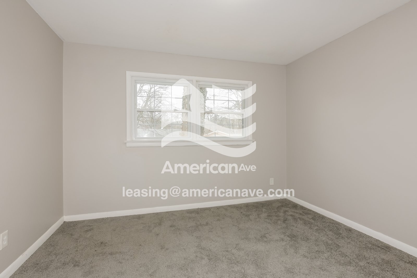 Building Photo - 1048 Renshaw Dr